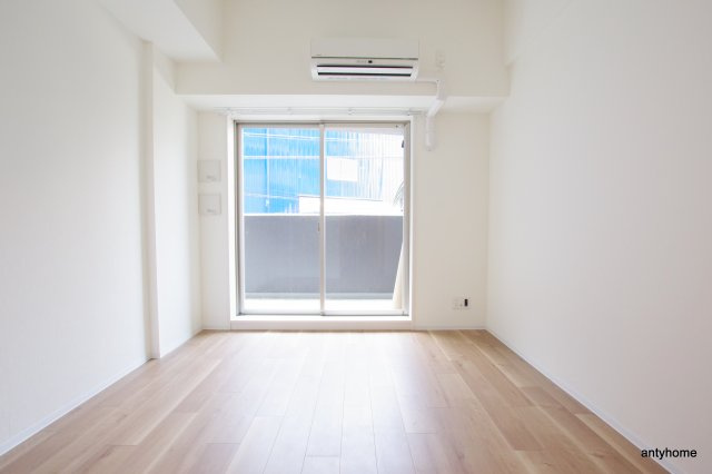 エスリード難波ザ・ゲート　仲介手数料無料の居間・リビング