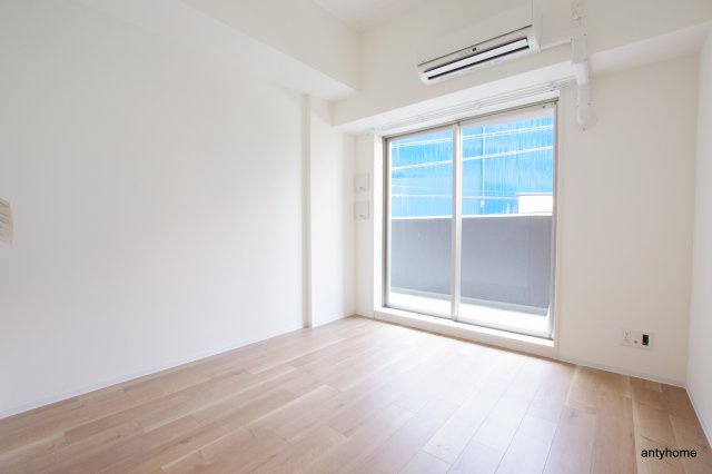 エスリード難波ザ・ゲート　仲介手数料無料の洋室