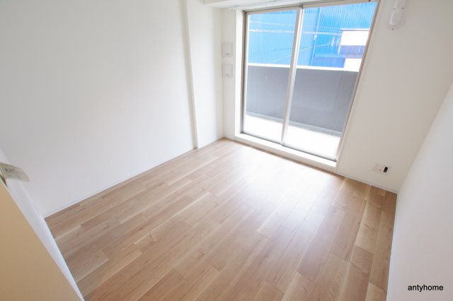 エスリード難波ザ・ゲート　仲介手数料無料の居間・リビング