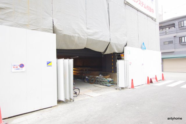 セオリー夕陽丘DOOR　仲介手数料無料のエントランス