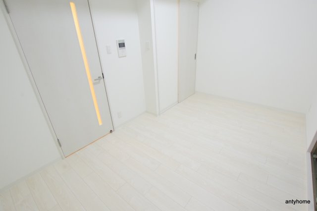 セオリー夕陽丘DOOR　仲介手数料無料の寝室