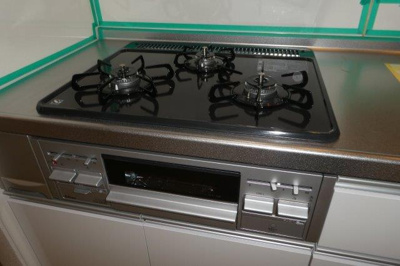 【キッチン】 | ラ・フレーズC | 3口ガスコンロ