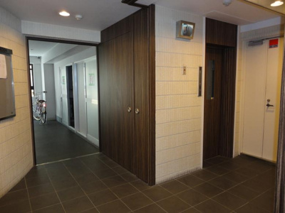 【エントランス】 | 南青山レジデンス