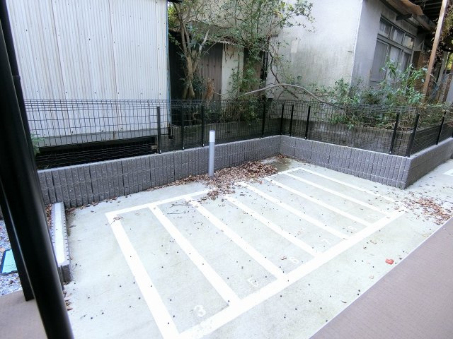 ラ・ヴェリテ水天宮の駐車場