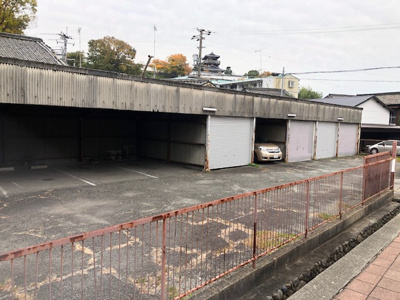 【居間・リビング】 | 山岡シャッター付ガレージ