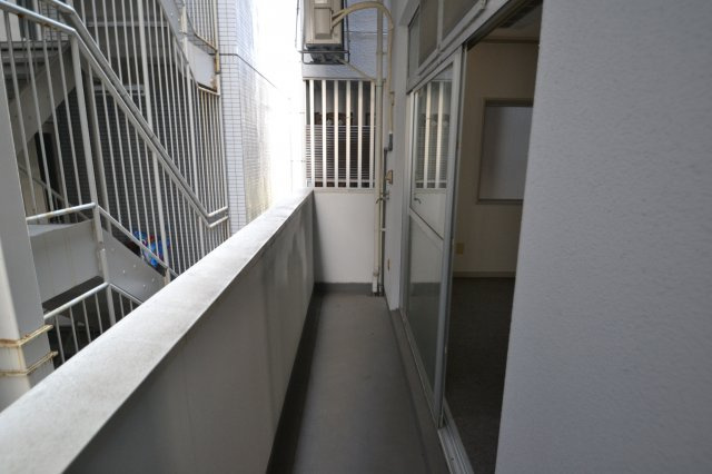 【バルコニー】 | シンワビル