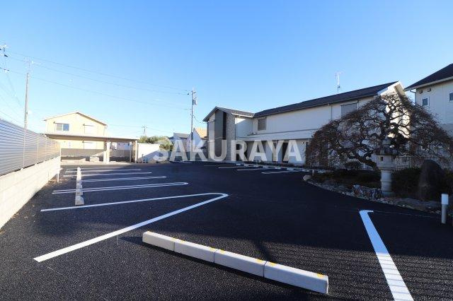 エコーヴィラの駐車場