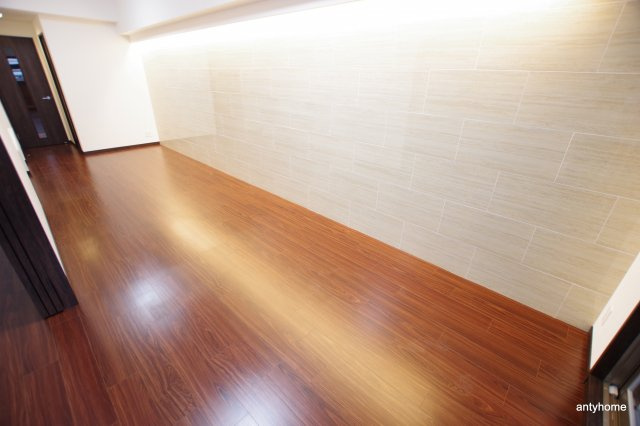 プレジオ本町　仲介手数料無料の洋室