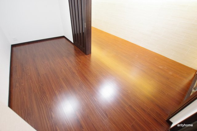 プレジオ本町　仲介手数料無料の洋室