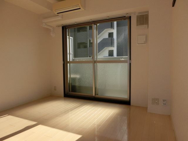 ウィスタリア新北野の寝室