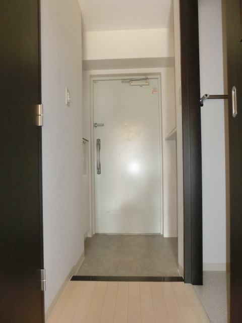 ウィスタリア新北野の玄関