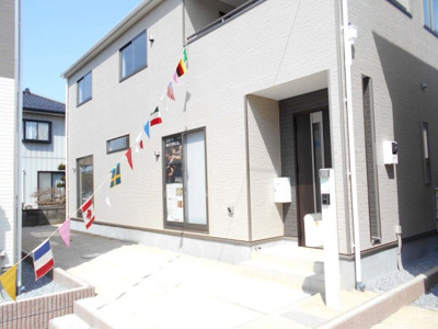 【外観】 | 新築　加須市　花崎2丁目　全4棟　4号棟　 | 外観です。・花崎駅徒歩10分・駐車場２台・南向き・４ＳLDKとｲﾝﾅｰﾊﾞﾙｺﾆｰ・花崎北小・加須東中・駅徒歩10分電車通勤。新型コロナの影響につき、お電話下さい。
