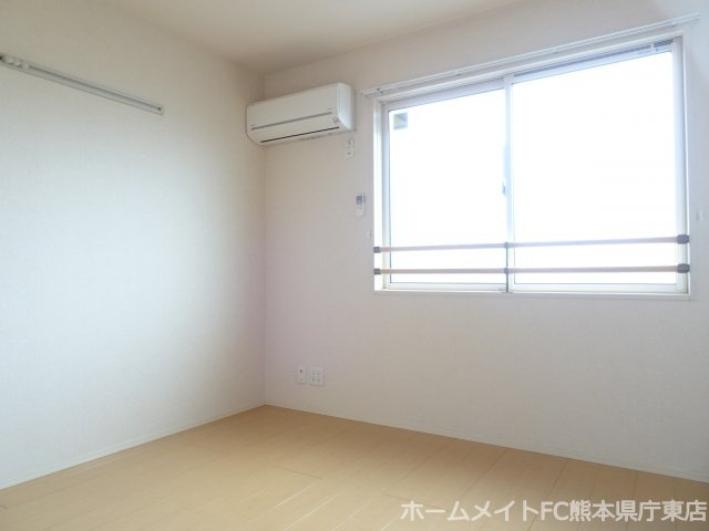 上益城郡益城町大字広崎のアパートの洋室