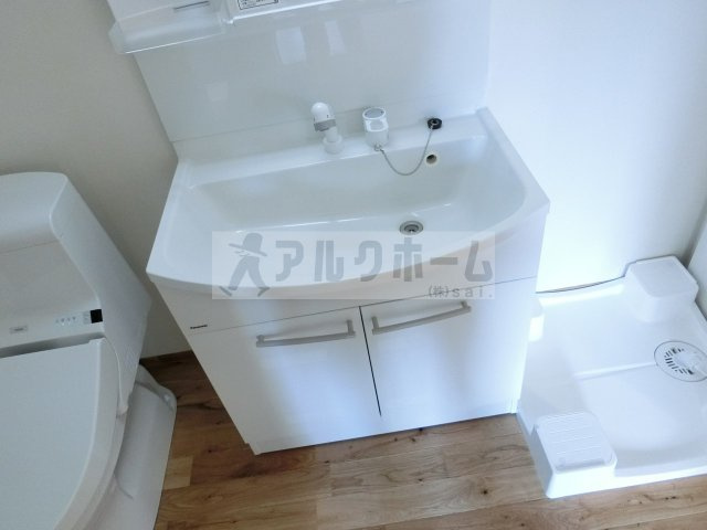 サニーテラス国分の独立洗面台|サニーテラス国分（柏原市国分本町・河内国分駅）