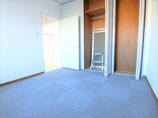 昭島つつじが丘ハイツ3号棟の子供部屋