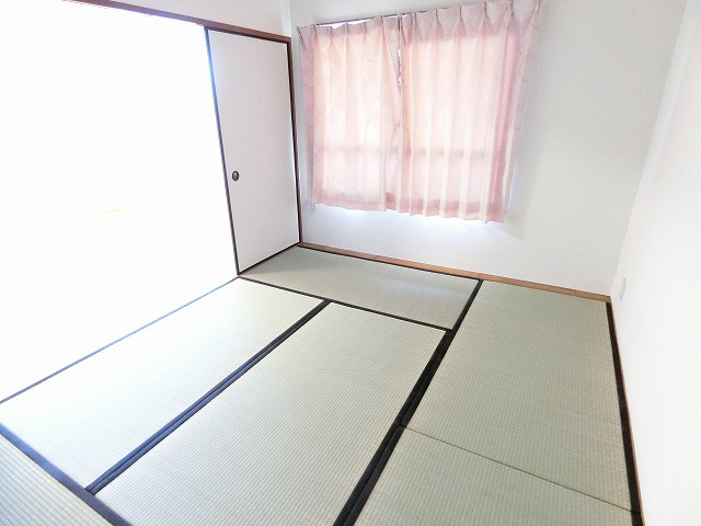 昭島つつじが丘ハイツ3号棟の寝室
