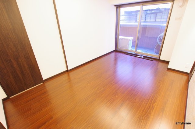 B-PROUD天満橋　仲介手数料無料の洋室