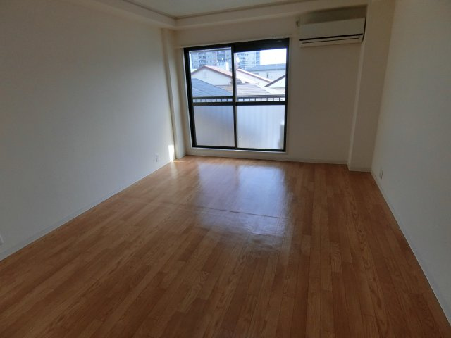 【洋室】 | エミネント