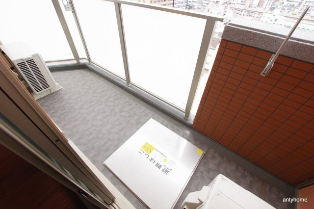 プレジオ都島本通　仲介手数料無料のバルコニー