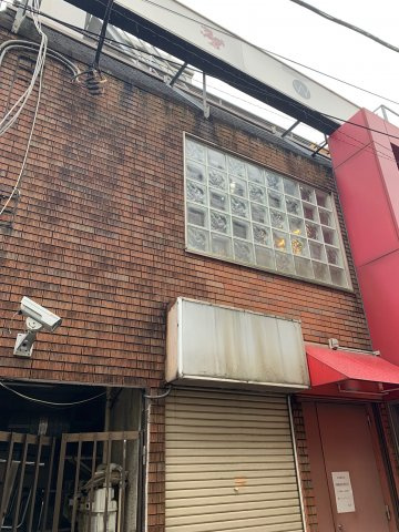 第17平和ビルの外観