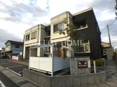 【その他共用部分】 | エルハイムひかり | 駐車場があるので、車を買う予定の方も安心です