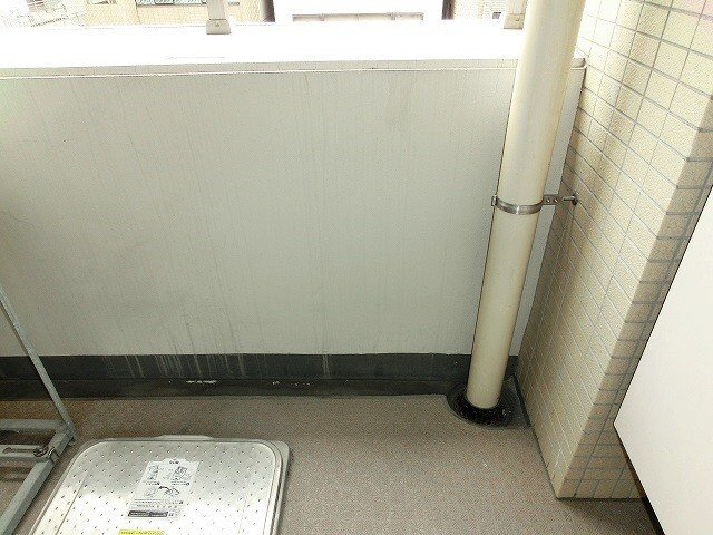 RESIDIA神田岩本町のバルコニー