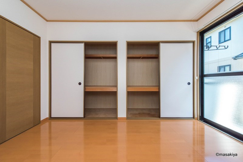 ジョリー若槻の寝室|収納スペース