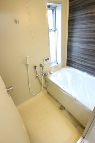 グリーンヒル名谷の浴室