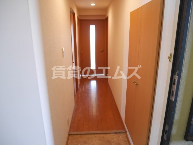【玄関】 | アンプルールベトン明永 | アンプルールベトン明永の玄関