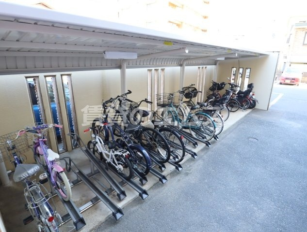 【その他共用部分】 | アンプルールベトン明永 | アンプルールベトン明永の駐輪場