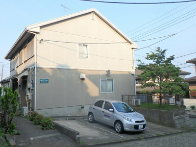 【駐車場】 | プリムヴェールB | いつでも目の届く敷地内に駐車場があります♪