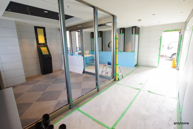 ファステート難波WESTパーク　仲介手数料無料のロビー