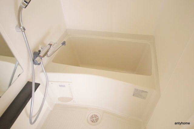 ファステート難波WESTパーク　仲介手数料無料の浴室