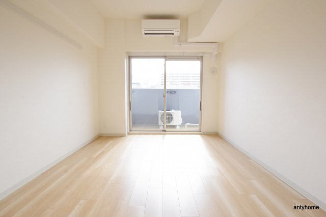 ファステート難波WESTパーク　仲介手数料無料の洋室