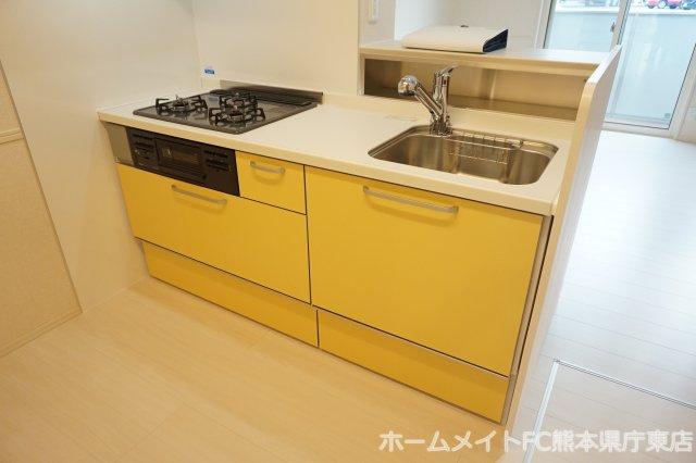 熊本市東区下江津６丁目のアパートのキッチン