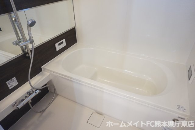 熊本市東区長嶺東５丁目のアパートの浴室