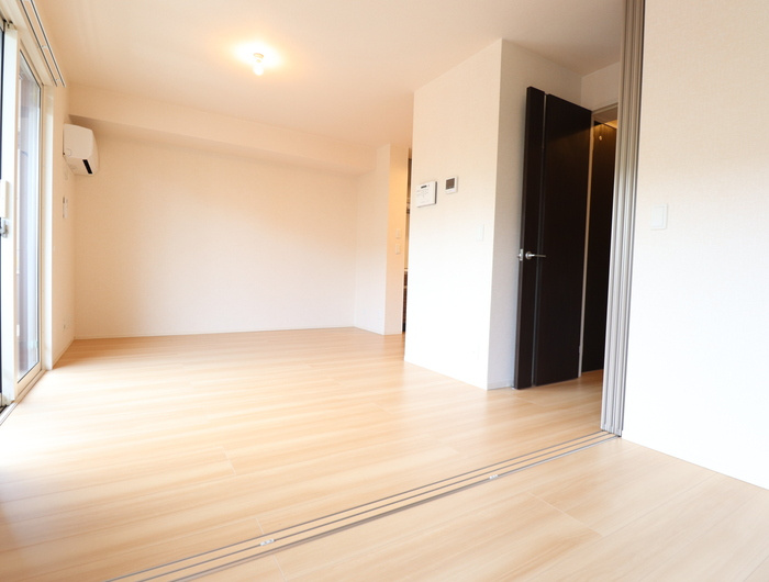 熊本市南区御幸西３丁目のアパートの居間・リビング