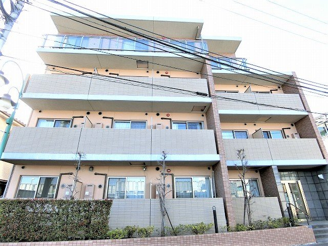 コスモアージュの外観
