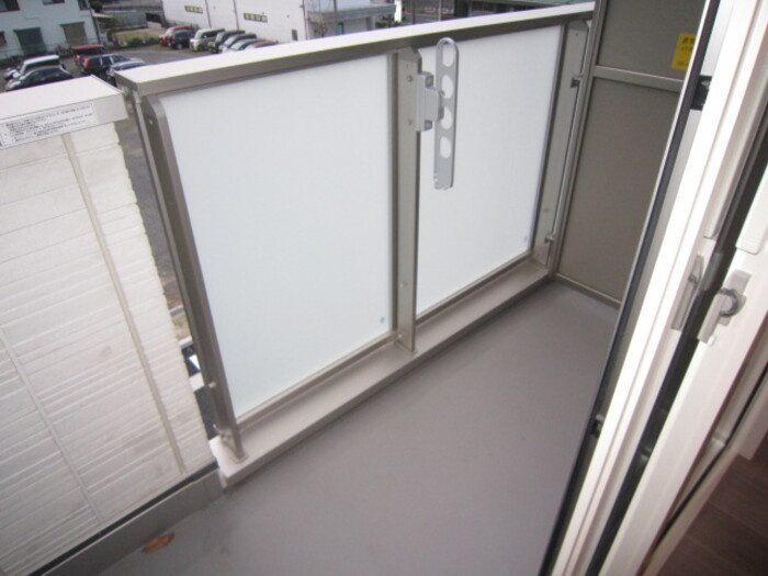 熊本市南区近見２丁目のアパートのバルコニー