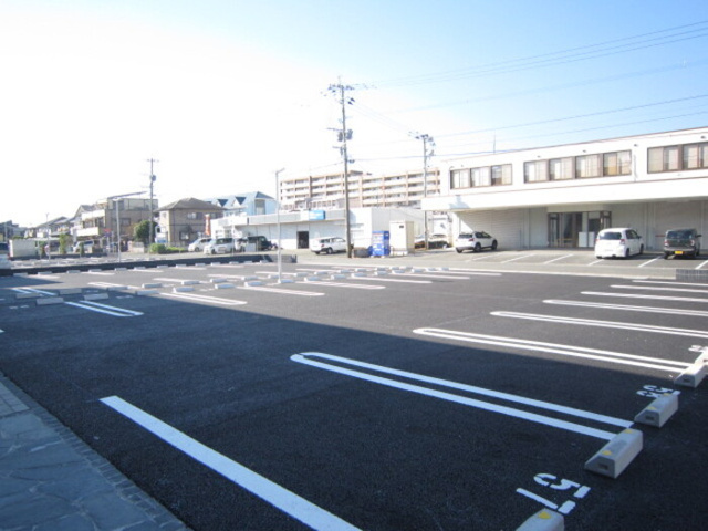 シオンＫＹ　Ⅰ号館の駐車場