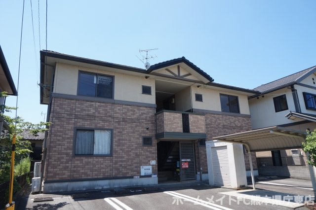 熊本市南区田迎５丁目のアパートの外観