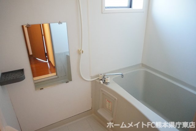 熊本市南区田迎５丁目のアパートの浴室