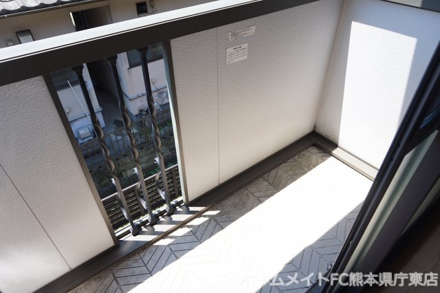 熊本市南区田迎５丁目のアパートのバルコニー
