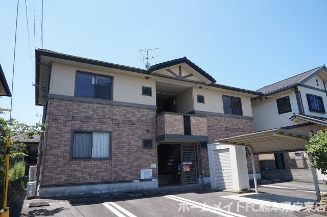 熊本市南区田迎５丁目のアパートの外観