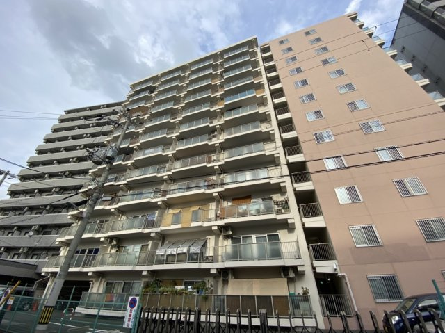 今福グランドハイツの外観