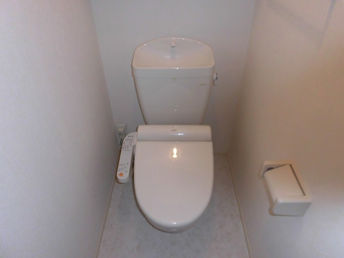 熊本市中央区萩原町のアパートのトイレ