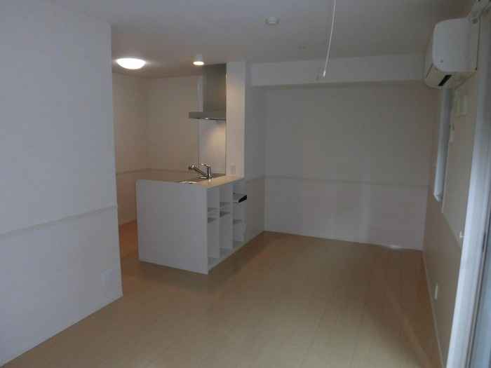 熊本市中央区萩原町のアパートの居間・リビング