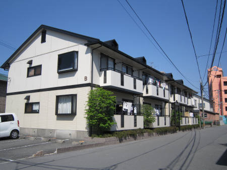 熊本市中央区世安町のアパート