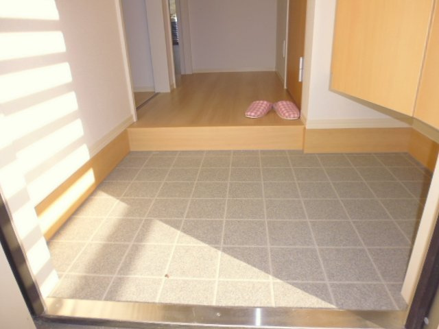 瀬戸内ハウジングの玄関