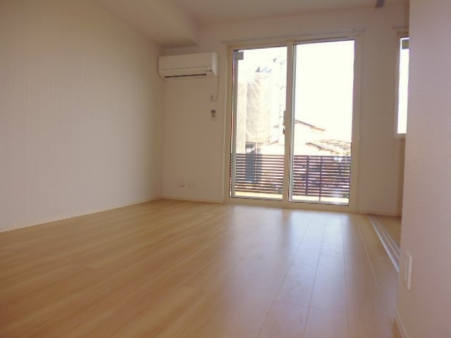 瀬戸内ハウジングの居間・リビング